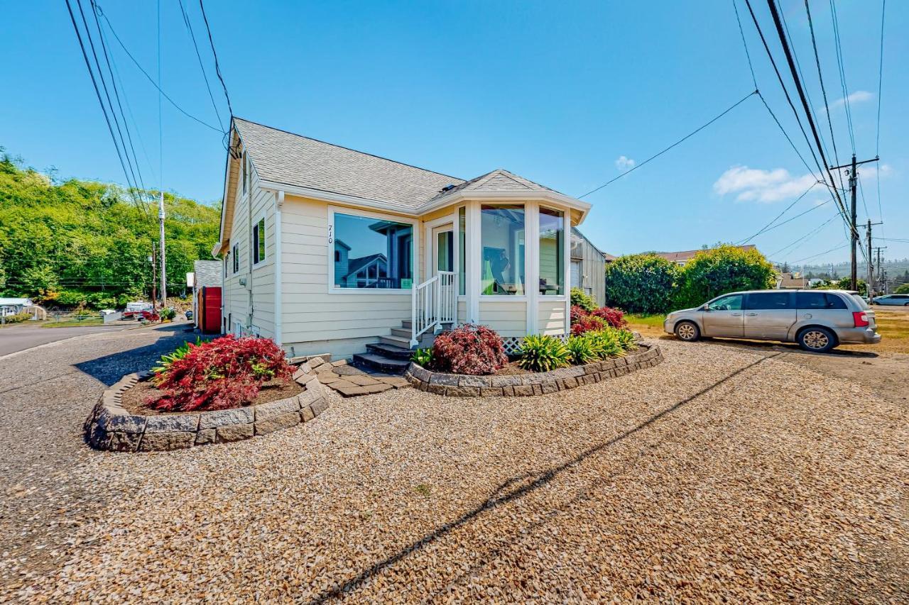 Cozy Corner By The Bay Reedsport Exterior foto